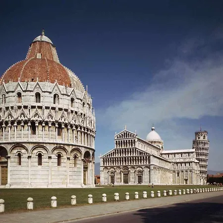 Konukevi Stella Pisa